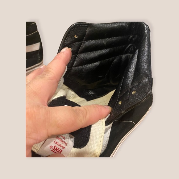 Vans Sk8 High Top Black & White Sneaker Size 11 - Picture 4 of 4